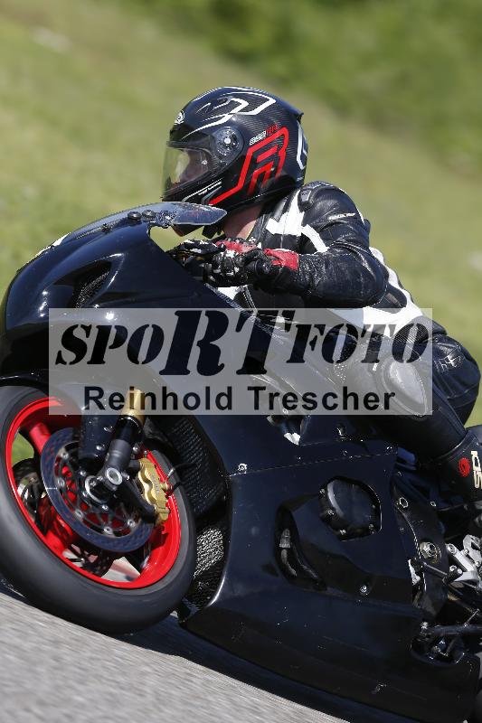 /12 30.04.2025 Speer Racing ADR/Gruppe gruen/backside